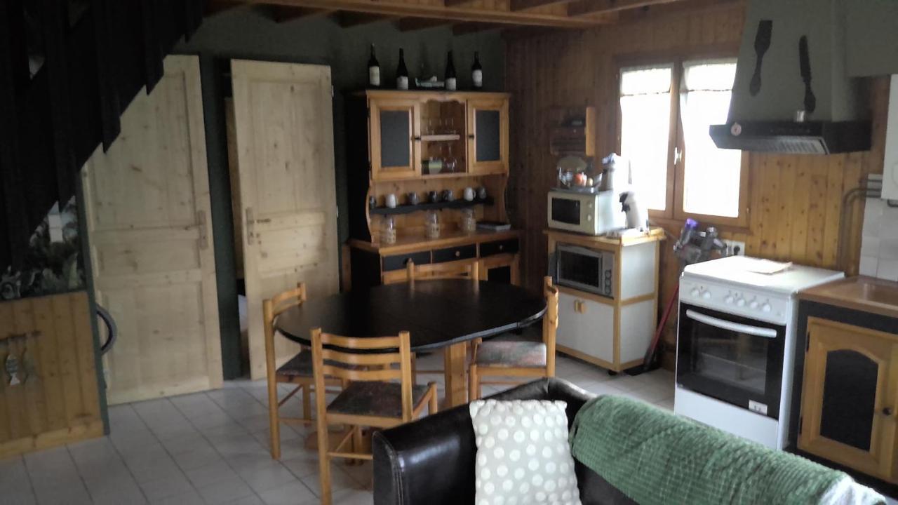 Chalet Bord De Mer Lingreville Exterior foto